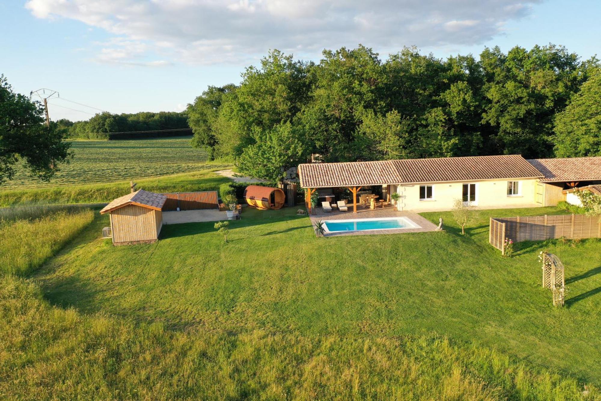Le Refuge Des Epicuriens Vila Eymet Exterior foto